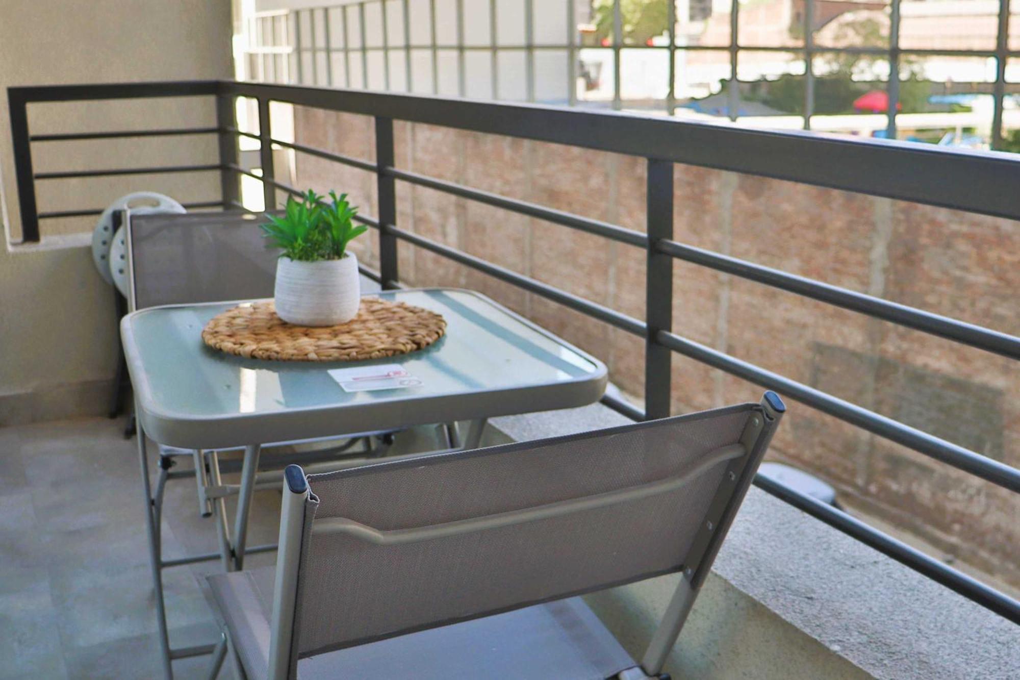 Apartamento Hom I Depto 1d1b 2pax Top1 En Santa Isabel Stgo *